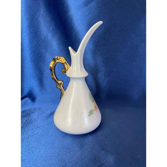 Vintage Unique Porcelain Pitcher Bud Vase Accented with Yellow Flowers - Picture 3 of 6